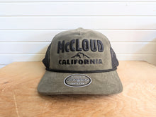 Load image into Gallery viewer, Bubbly Mountain Corduroy Cap
